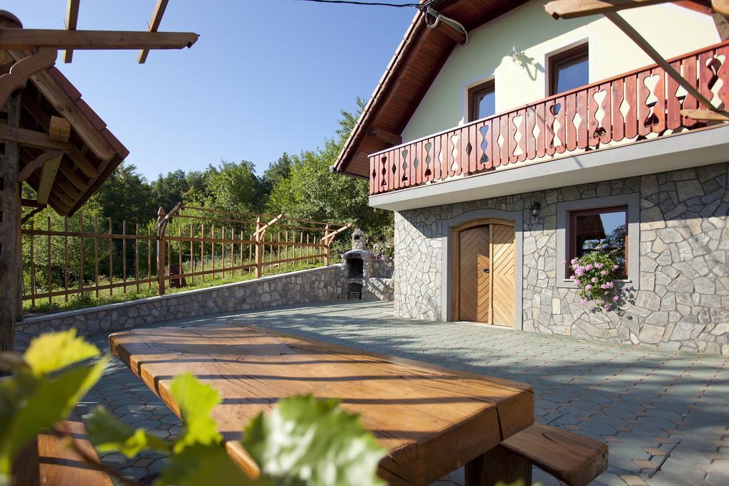 Vineyard Cottage Lustek Novo Mesto Exterior photo